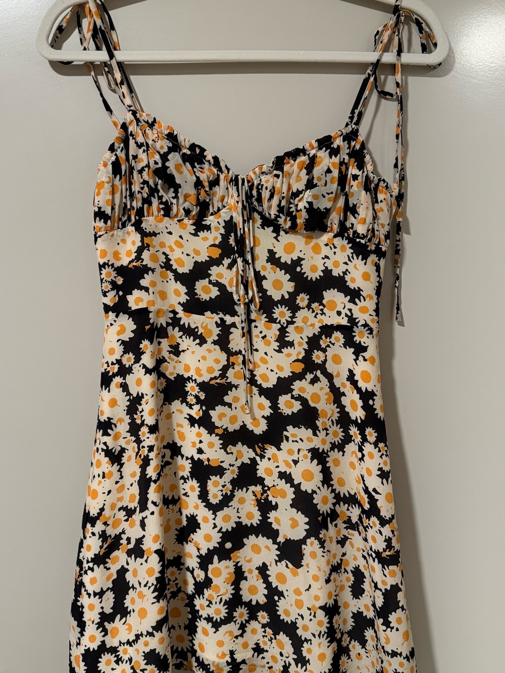 Realisation Par Black, White & Yellow Daisy Tie-Shoulder Cami XS